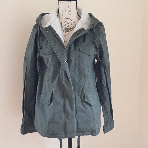 Olive Green Utility Jacket - Picture 4 of 5